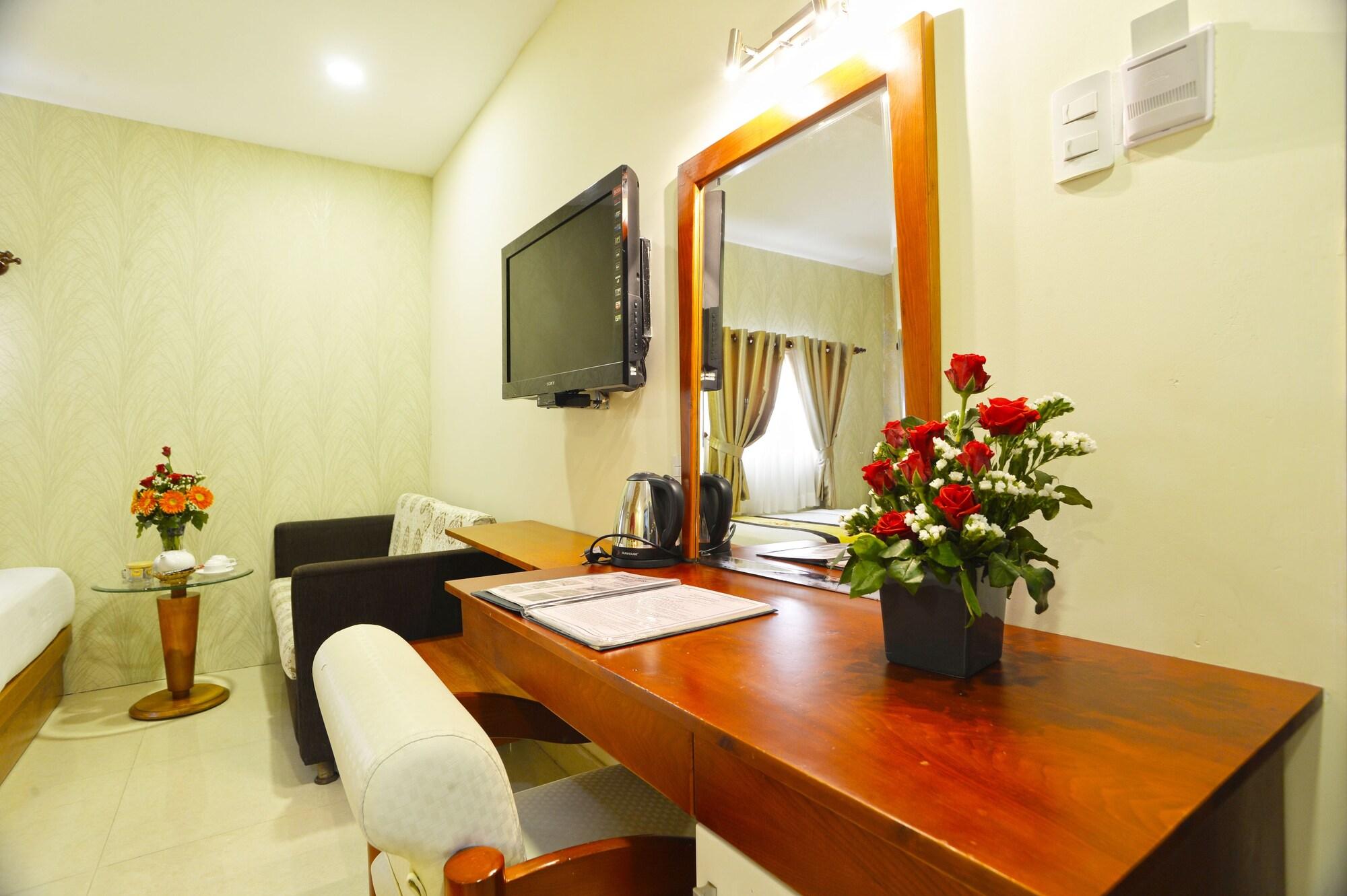 Boss Palace Hotel Ho Chi Minh City Exterior photo